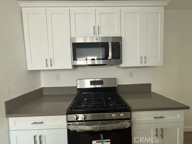 10719 Mona Boulevard, Los Angeles, California 90059 home-pic-7